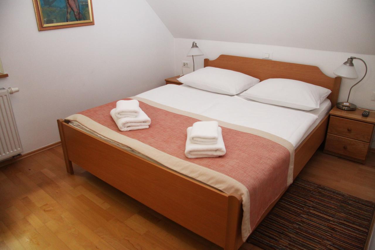 B&B Pod Skalo Kamnik Exterior photo